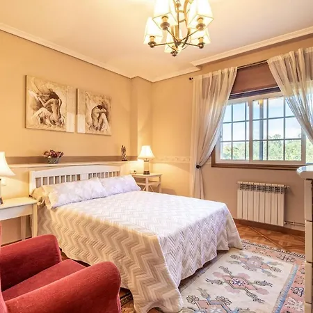 Beautiful In With Wifi, Swimming Pool And 3 Bedrooms Ferienhaus Redondela